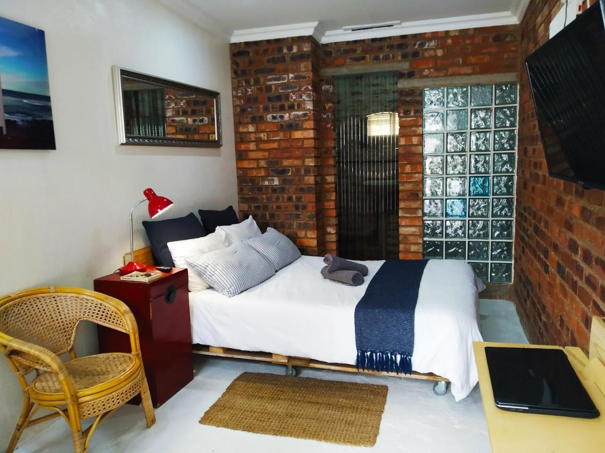 Limonite Guesthouse Pretoria-Noord Exteriör bild
