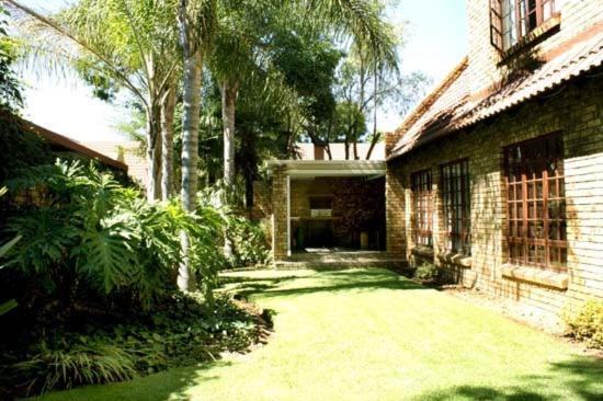 Limonite Guesthouse Pretoria-Noord Exteriör bild